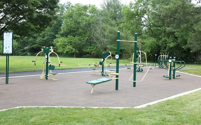 MCG Training Gemeenschapssquar - Kids Outdoor Gym Equipment recensie en prijs